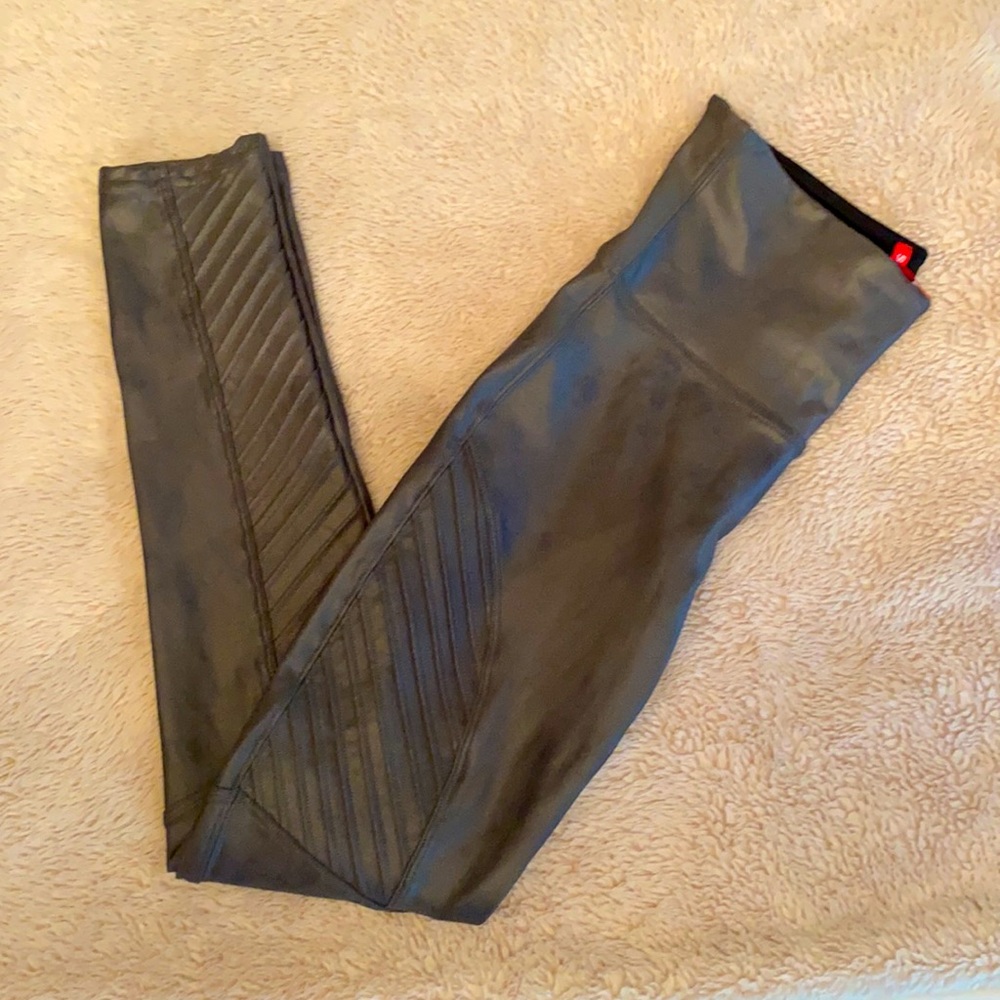 NWOT Spanx Faux Leather Moto Leggings, never worn!